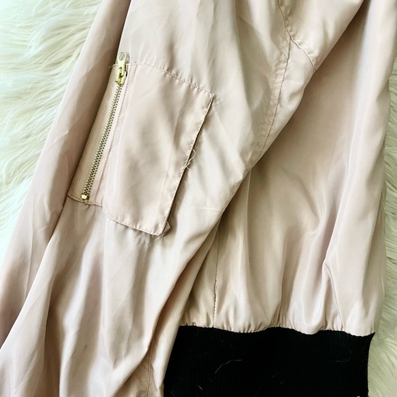 light pink jacket w/ black detailing + gold zippers! - Picture 3 of 4
